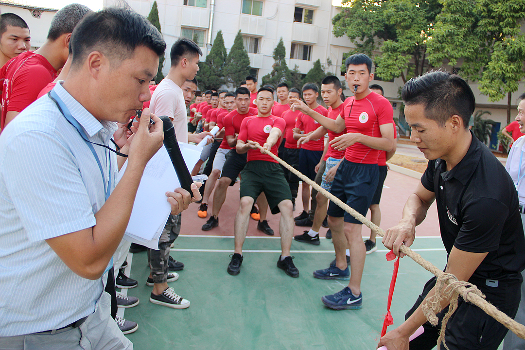 新江南世鋒健身學院2019年度秋季拔河比賽